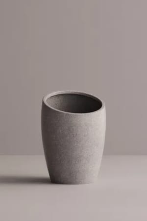 Moderne dekorative Pflanzgefäße für Innen- und Außenbereiche