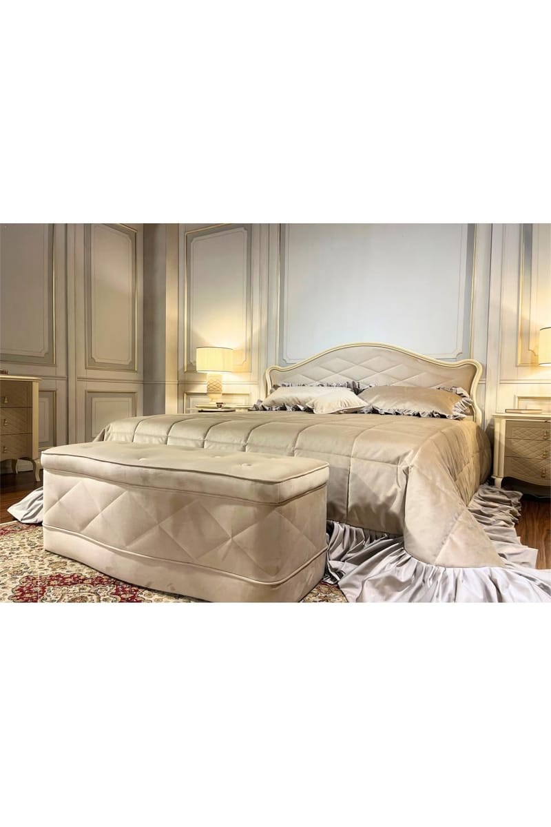 Royal Velvet Rectangular Bench – Refined European Luxury