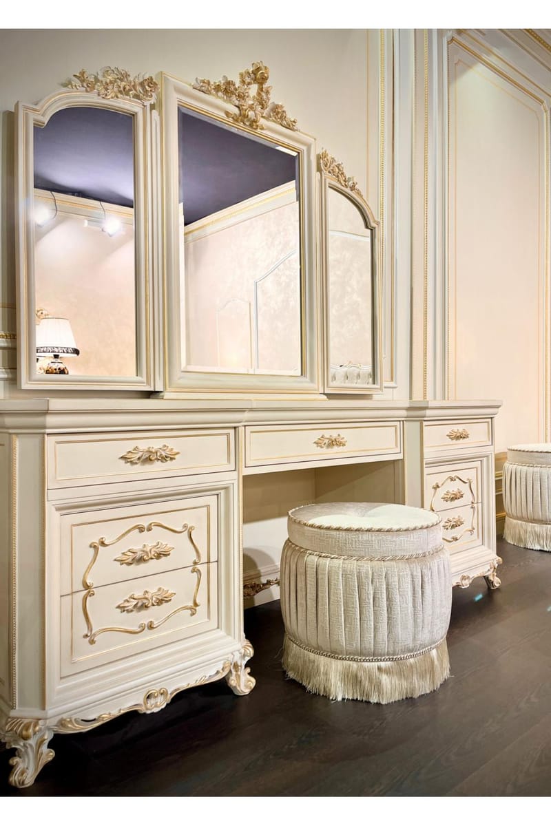 Duchessa Ivory Gold Dressing Table – Luxury Vanity with Black or Emperador Gold Ceramic Top
