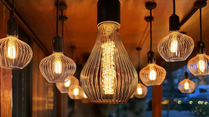 Luxury Hanging Lamps for Prestigious Interiors: Creating a Dramatic and Elevated Lighting Experience