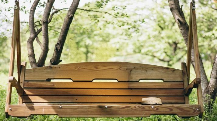 How a Luxury Garden Swing Seat Redefines Comfort in Outdoor Spaces