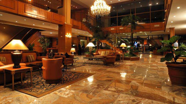 10 Game-Changing Pieces of Hotel Lobby Furniture Modern Designers Swear By in 2026