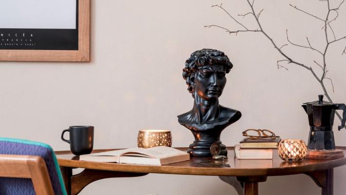 Investment or Decoration? The True Value of Owning a Luxury Sculpture