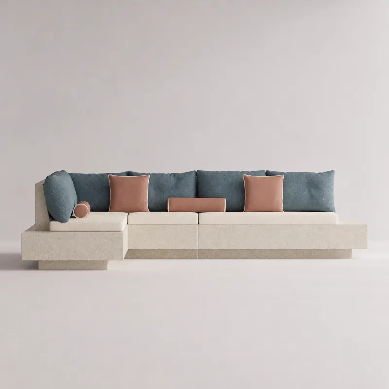 Beige Luxus L-förmiges Sofa aus Beton mit blauen Rückenkissen – Luxus Hotelmöbel Vorderansicht von Luxury Group International