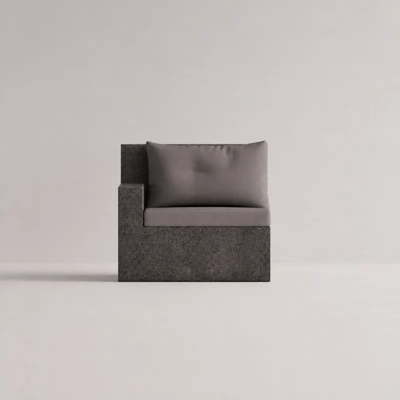 Dunkelgraue Luxus Outdoor Modulare Sofa-Einheit mit linker Armlehne und taupegrauen Kissen – Gartenmöbel Vorderansicht von Luxury Group International