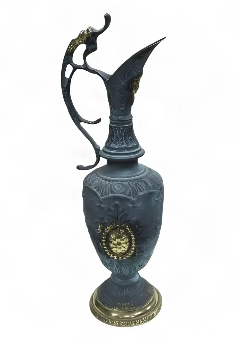 Luxus Barock Bronzevase mit Kannenhals, Ornamentaler Reliefverzierung & Rundem Sockel - Luxusvasen von Luxury Group International