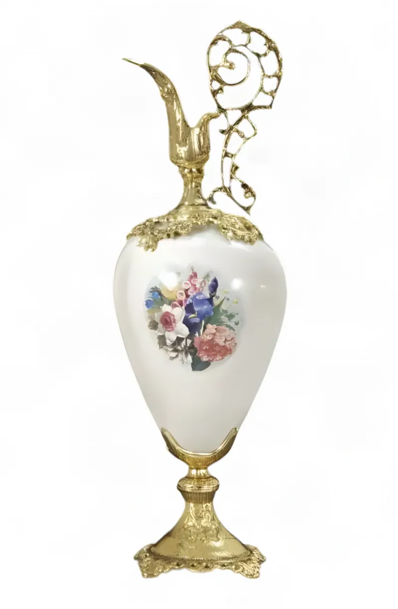 Luxus Barock-Krugvase mit handbemaltem Porzellankörper und kunstvollem Bronzegriff – Luxusvasen von Luxury Group International