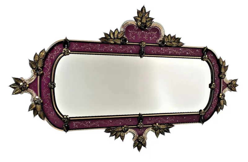 Miroir Mural Horizontal Baroque de Luxe avec Crête Florale Ornée & Accents Dorés Sculptés Finition Pourpre Vue de face par Luxury Group International