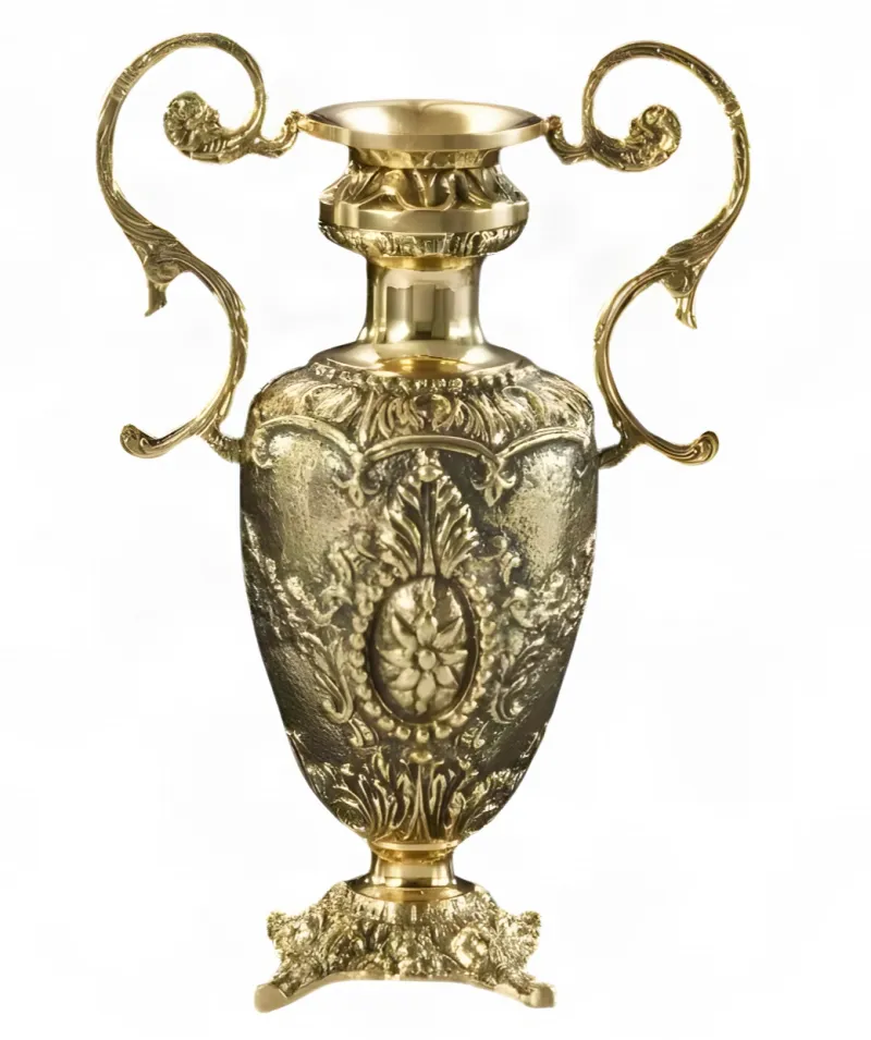 Luxus Barock Bronzevase mit zwei Griffen, verziertem Relief & geschwungenen Griffen – Luxusvasen von Luxury Group International