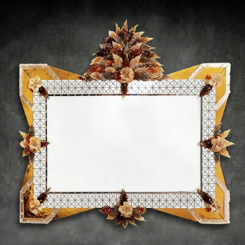 Miroir Mural Baroque de Luxe avec Couronne Florale Sculpturale Dorée et Cadre Gravé Géométrique Vue de face par Luxury Group International