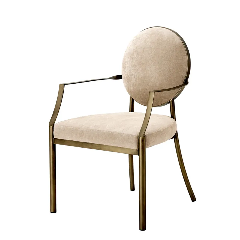 Luxus Beige Polsterstuhl mit Bronze-Metallgestell – Luxus Hotelmöbel Vorderansicht von Luxury Group International