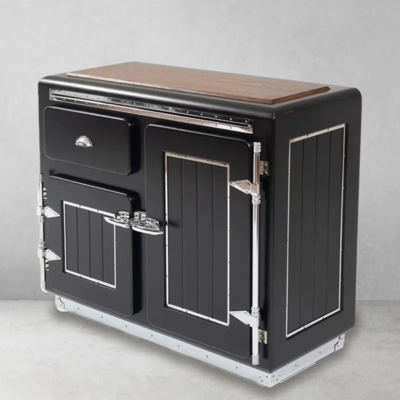 Luxus Schwarzes Designer-Sideboard mit Chrom-Metallverzierung & Mehrfach-Aufbewahrungsschränken – Luxus Sideboard Vorderansicht von Luxury Group International