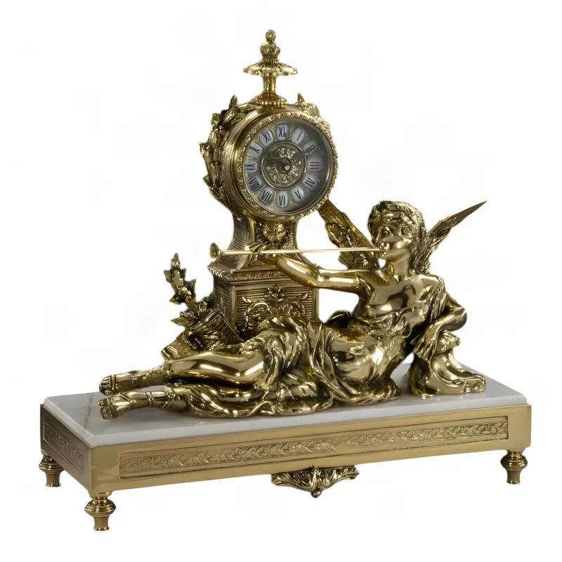 Luxus-Bronze-Tischuhr mit barocker geflügelter Dame und Trompetenskulptur von Luxury Group International