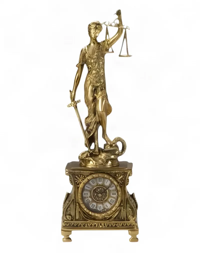 Reloj de Mesa de Bronce de Lujo con Escultura de la Dama de la Justicia y Caja Barroca Ornamental por Luxury Group International