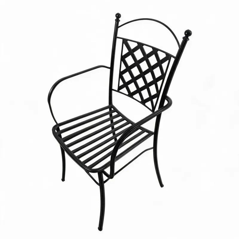 Luxus Outdoor Esszimmer-Sessel mit schwarzem Eisen-Gitterrücken und geschwungenen Armlehnen Vorderansicht von Luxury Group International