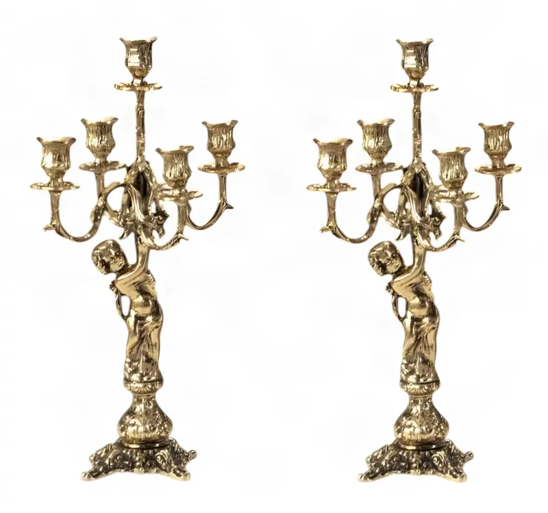 Coppia di Lusso di Candelabri Barocchi in Bronzo a Cinque Fiamme con Figura di Angelo Scolpito - Portacandele di Luxury Group International