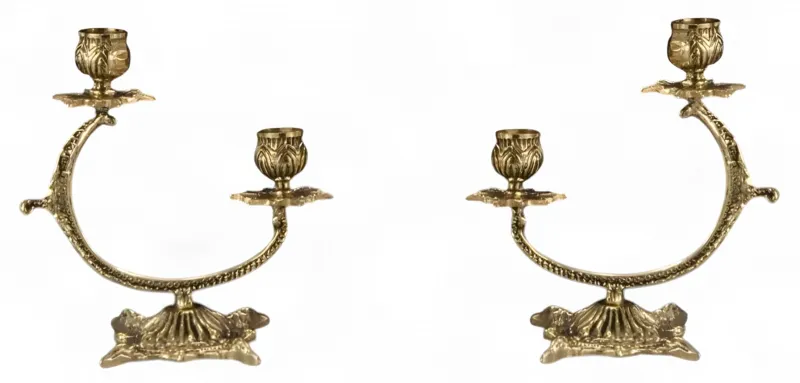 Luxus Paar Barocke Bronze-Kerzenhalter mit zwei Leuchten und Mondsichelarmen - Kerzenhalter von Luxury Group International
