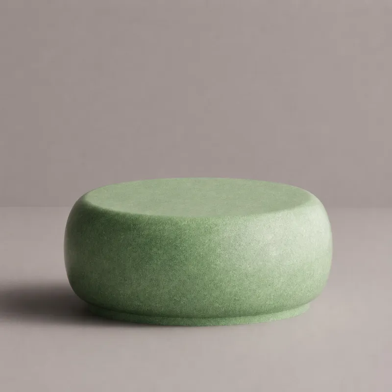 Table Basse Ronde de Luxe au Design Sculptural Imitation Pierre par Luxury Group International