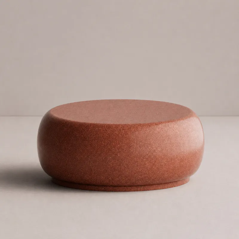 Table Basse Ronde de Luxe au Design Sculptural Imitation Pierre par Luxury Group International
