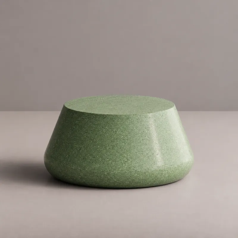 Luxus Runder Beton-Couchtisch mit Skulpturaler Verjüngter Basis - Runder Couchtisch von Luxury Group International
