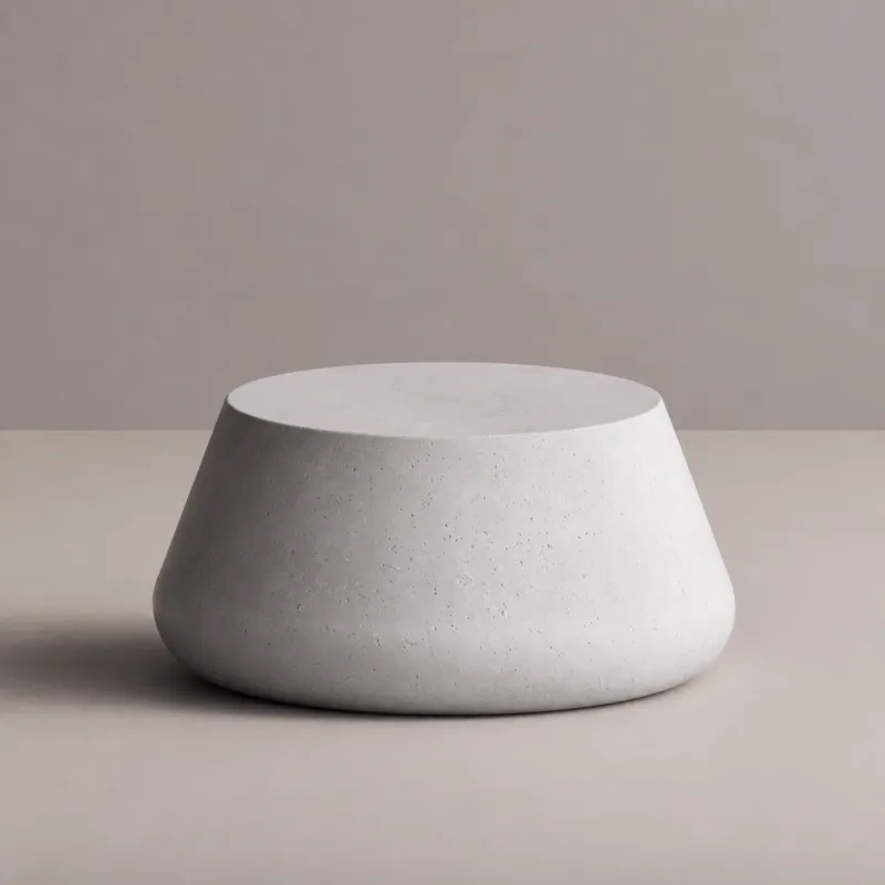 Luxus Runder Beton-Couchtisch mit Skulpturaler Verjüngter Basis - Runder Couchtisch von Luxury Group International