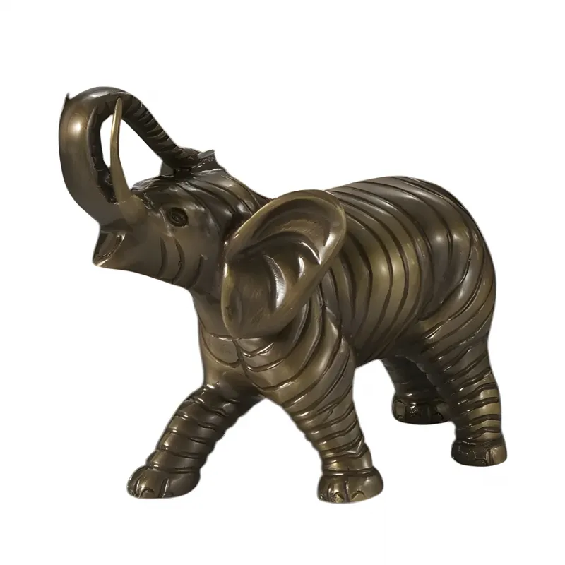 Luxus Bronze-Skulptur eines schreitenden Elefanten mit hochgerolltem Rüssel in Gold- und Antikbronze-Finish von Luxury Group International