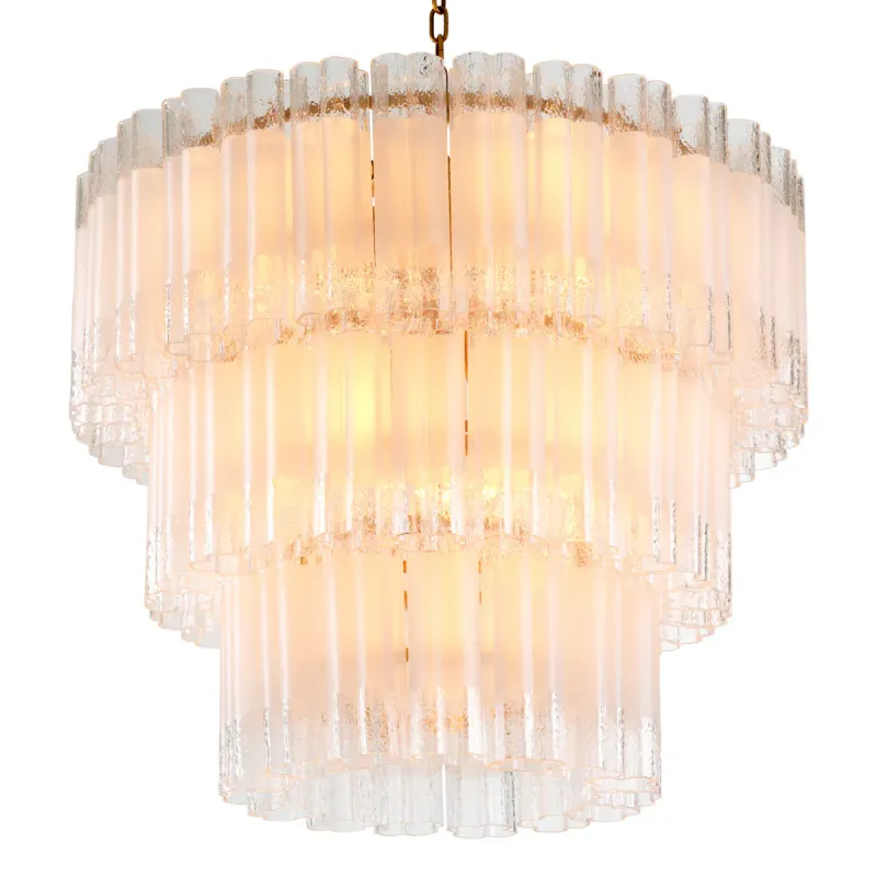 Lampadario di Lusso a Tre Livelli in Vetro di Cristallo con Paralumi Tubolari Stratificati - Lampadario Moderno Vista frontale di Luxury Group International