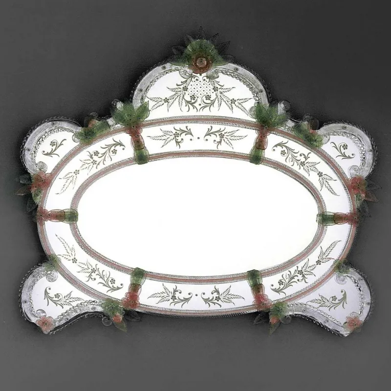 Miroir Mural Horizontal Ovale de Style Vénitien de Luxe avec Cadre en Verre Ornemental Floral Gravé à la Main Vue de face par Luxury Group International