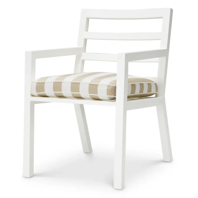 Luxus Weißer Outdoor-Essstuhl mit Beige Gestreiftem Kissen – Gartenmöbel Vorderansicht von Luxury Group International