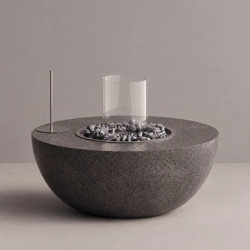 Table de foyer d'extérieur avec pare-vent en verre et brûleur en pierre - Mobilier de luxe pour hôtels par Luxury Group International
