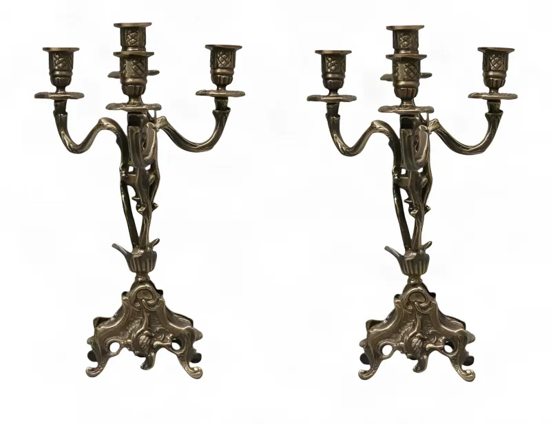 Par de Candelabros Barrocos de Lujo de Cuatro Luces con Brazos Enrollados y Base Escultural por Luxury Group International