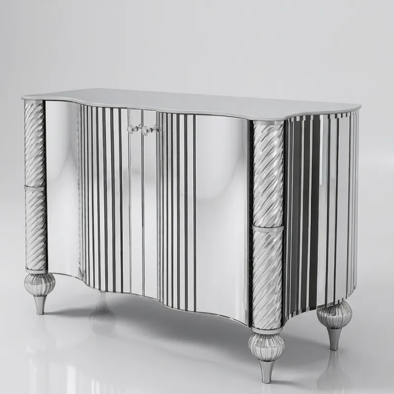 Luxus-Sideboard mit Silberfinish, geschwungenem Spiegelglas-Korpus und kannelierten Säulen Vorderansicht von Luxury Group International
