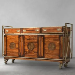 Luxus Holz-Sideboard mit Messing-Akzenten & Rollen - 3 Schubladen & Schranktüren Vorderansicht von Luxury Group International