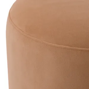 Taburete otomano de tela beige con diseño redondeado y base dorada - Mobiliario de lujo para hoteles Vista detalle por Luxury Group International