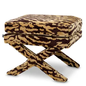 Taburete otomano marrón con rayas de tigre, estampado abstracto y base en forma de cruz - Mobiliario de lujo para hoteles Vista frontal por Luxury Group International