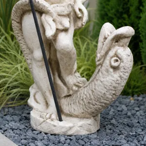 Scultura da Giardino Classica di Nettuno di Lusso con Tridente e Dettagli Marini - Scultura Classica di Lusso Vista dettaglio di Luxury Group International