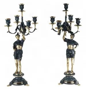 Luxuriöses Barock-Kerzenhalter-Duo mit fünf Armen und skulptiertem stehenden Krieger als Basis - Kerzenhalter von Luxury Group International