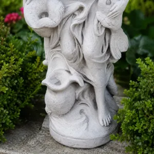 Statua da Giardino di Lusso con Fanciulla Acquatica e Drappeggio Fluttuante - Scultura Classica di Lusso Vista dettaglio di Luxury Group International