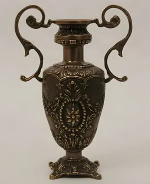 Luxus Barock Bronzevase mit zwei Griffen, verziertem Relief & geschwungenen Griffen – Luxusvasen von Luxury Group International