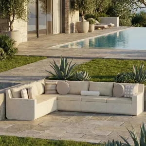 Sofá Seccional en Forma de L de Concreto Beige de Lujo con Tapicería de Tela - Muebles para Exterior Vista lifestyle por Luxury Group International