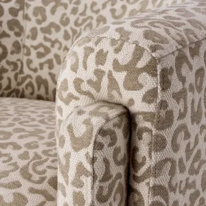 Sillón de diseño tapizado de lujo en color beige con estampado de leopardo - Sillón de lujo Vista detalle por Luxury Group International