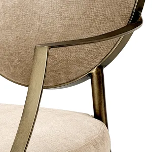 Luxus Beige Polsterstuhl mit Bronze-Metallgestell – Luxus Hotelmöbel Detailansicht von Luxury Group International