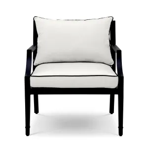 Luxuriöser schwarzer Outdoor-Sessel mit weißen Kissen – 68,5 cm – Luxus-Hotelmöbel Vorderansicht von Luxury Group International