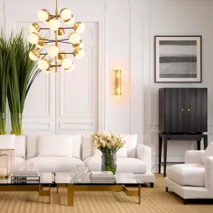 Luxus Schwarzer Gerippter Bar-Schrank mit Hohem Gestell & Strukturierten Türen – Luxus Hotelmöbel Lifestyle-Ansicht von Luxury Group International