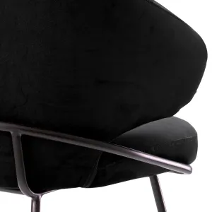 Silla de Comedor Tapizada Negra de Lujo con Respaldo Curvo y Estructura Metálica - Mobiliario de Hotel de Lujo Vista detalle por Luxury Group International