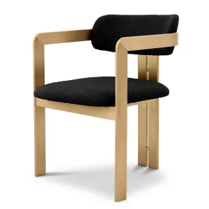 Chaise de Salle à Manger Luxueuse Noire Rembourrée avec Structure Métallique Dorée - Mobilier d'Hôtel de Luxe Vue de face par Luxury Group International
