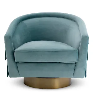 Luxuriöser Sessel aus blauem Samt mit Fransenverzierung und goldenem Fuß – 84 cm – Luxus-Hotelmöbel Vorderansicht von Luxury Group International