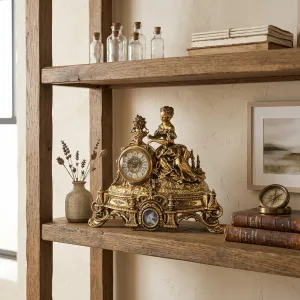 Horloge de Table en Bronze de Luxe avec Sculpture de Dame Classique et Base Décorative Baroque Ornée Vue lifestyle par Luxury Group International
