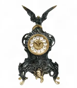 Luxus-Bronze-Tischuhr mit ausgebreitetem Adlerwappen & barockem Rankenrelief von Luxury Group International