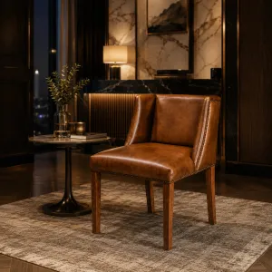 Sedia da Pranzo di Lusso in Pelle Marrone con Rifiniture a Chiodi - Mobili di Lusso per Hotel Vista lifestyle di Luxury Group International